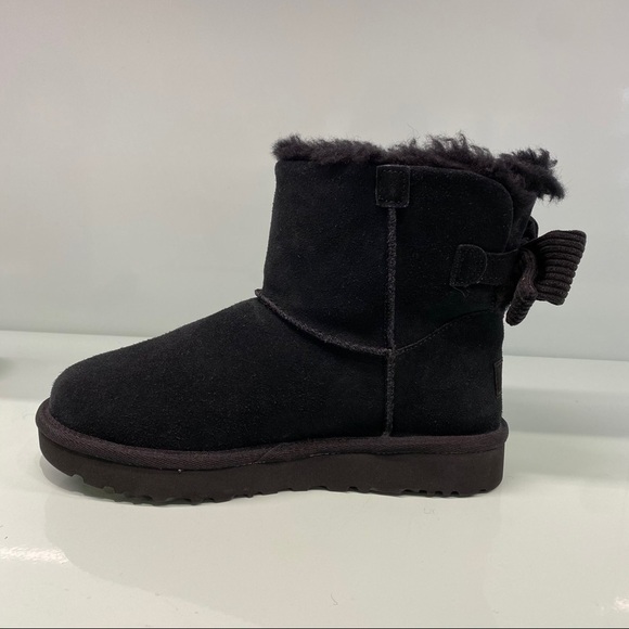 UGG | Mini Bailey Corduroy Bow Boots Black 6 NEW - Picture 5 of 11
